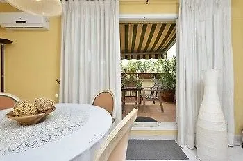 Charming Penthouse Daire Sitges İspanya